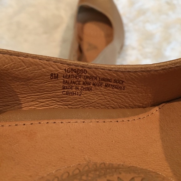 COPY - Sofft Tan Gold Cork Heel Peep Toe Snug Sz 8M: - Picture 7 of 9